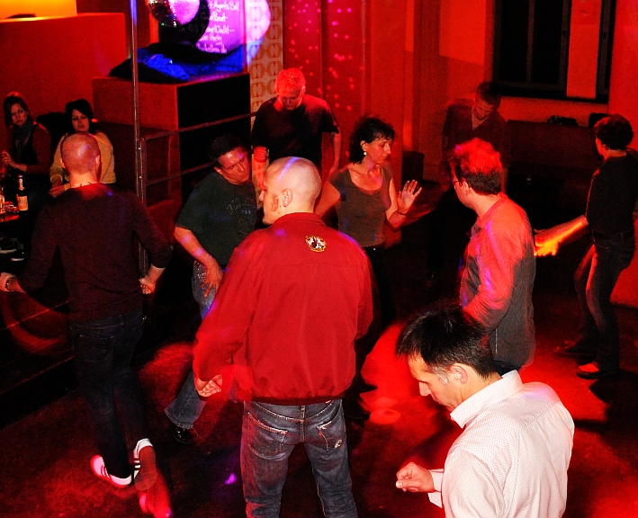 Secretagentsball0510 (75)